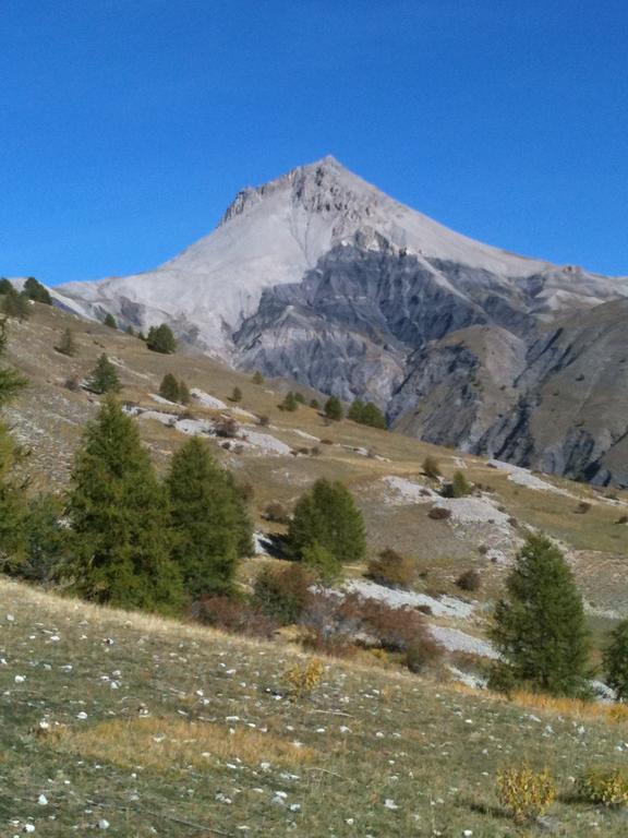Saint-Martin-dʼEntraunes Gite Le Pelens מראה חיצוני תמונה